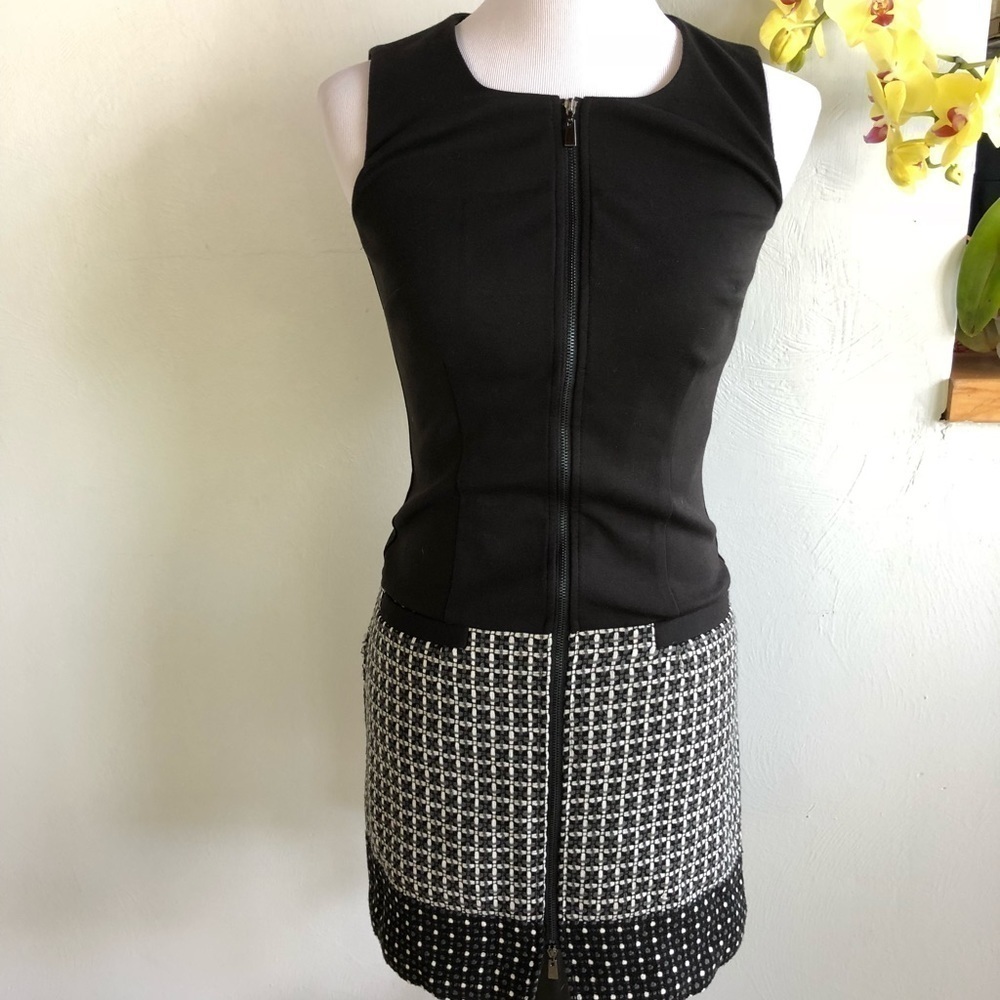 Shelli Segal black tweed bottom zipper business casual fitted dress